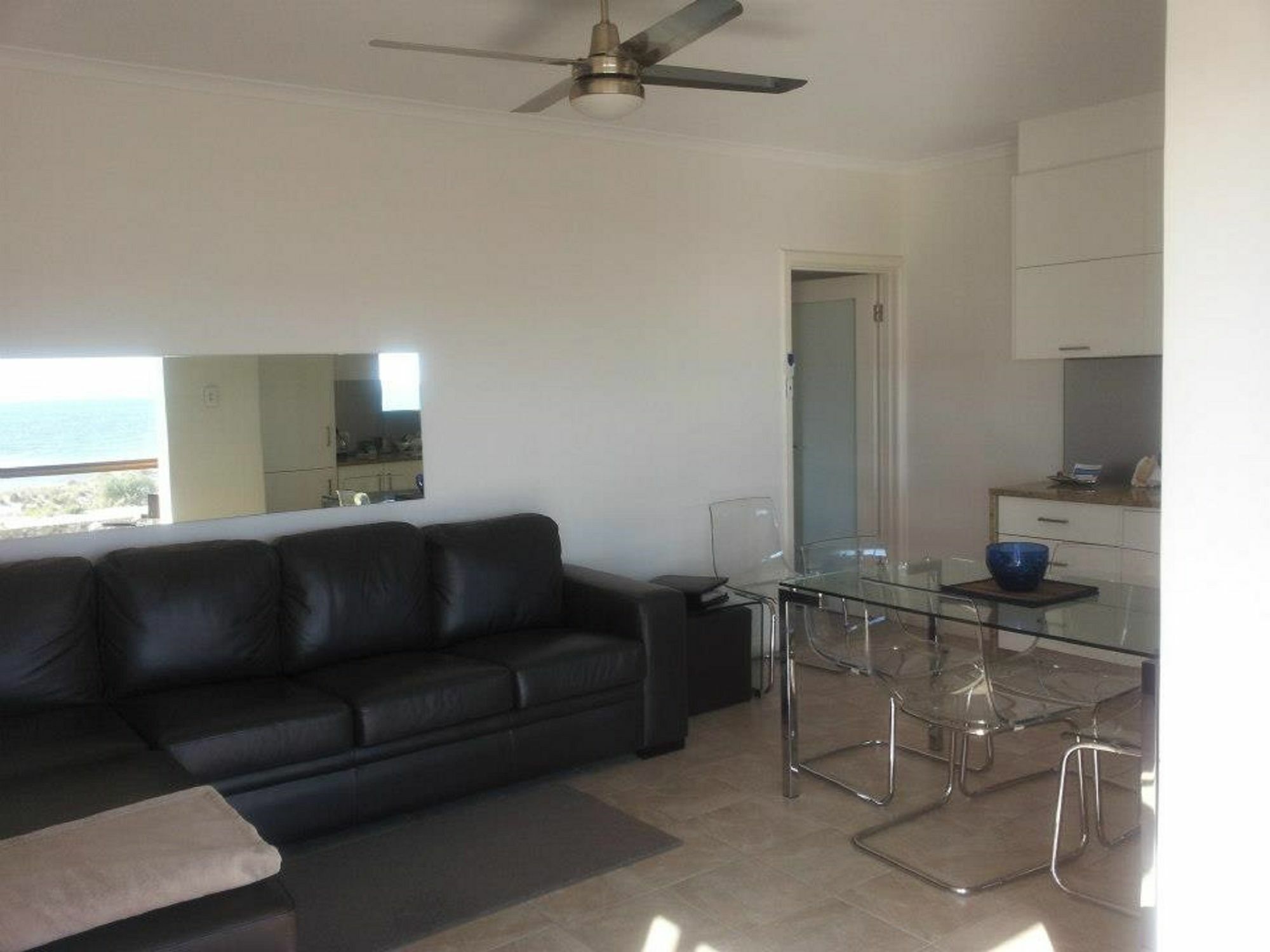 Acushla Accommodation Esplanade Living Self Check-In Self Check-Out West Beach Экстерьер фото