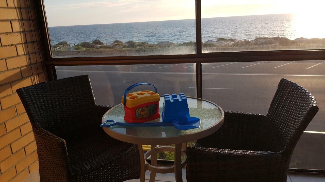 Acushla Accommodation Esplanade Living Self Check-In Self Check-Out West Beach Экстерьер фото