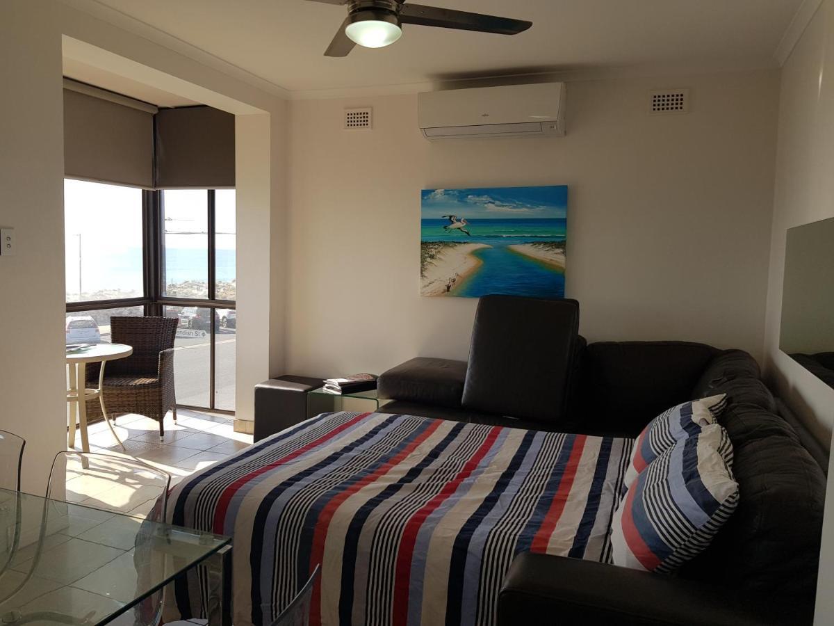 Acushla Accommodation Esplanade Living Self Check-In Self Check-Out West Beach Экстерьер фото